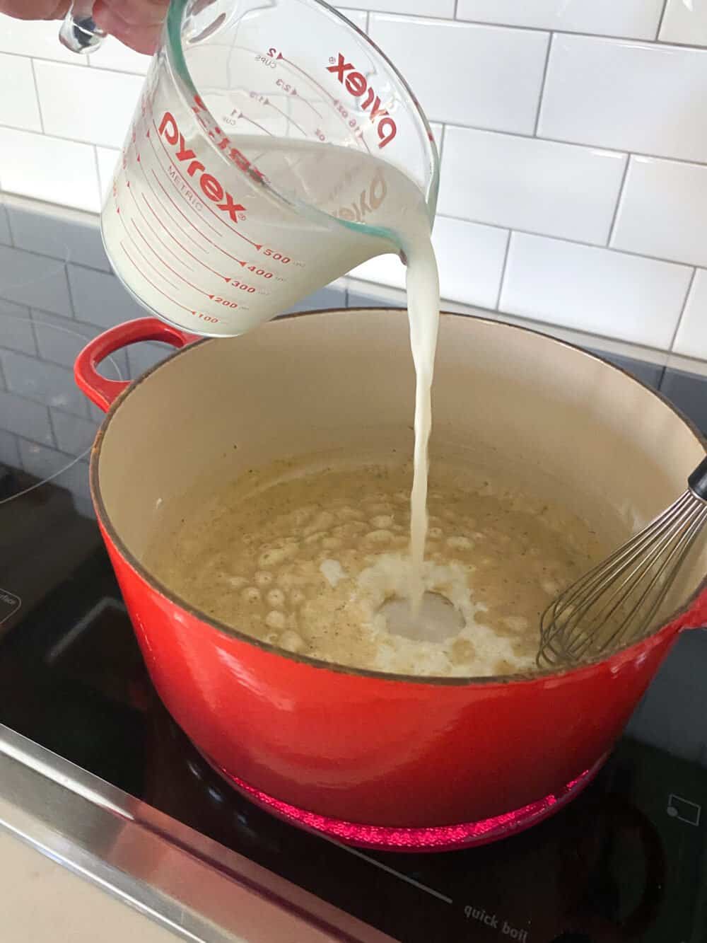 make homemade roux for mac and cheese